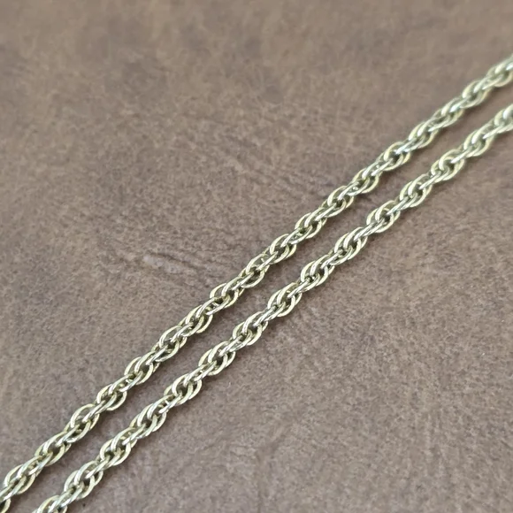 FLASH SALE! Vintage Monet Rhinestone Heart Necklace Goldtone - Picture 5 of 5